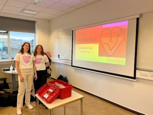 Kynfræðslufélagið Ástráður heimsótti FÍV