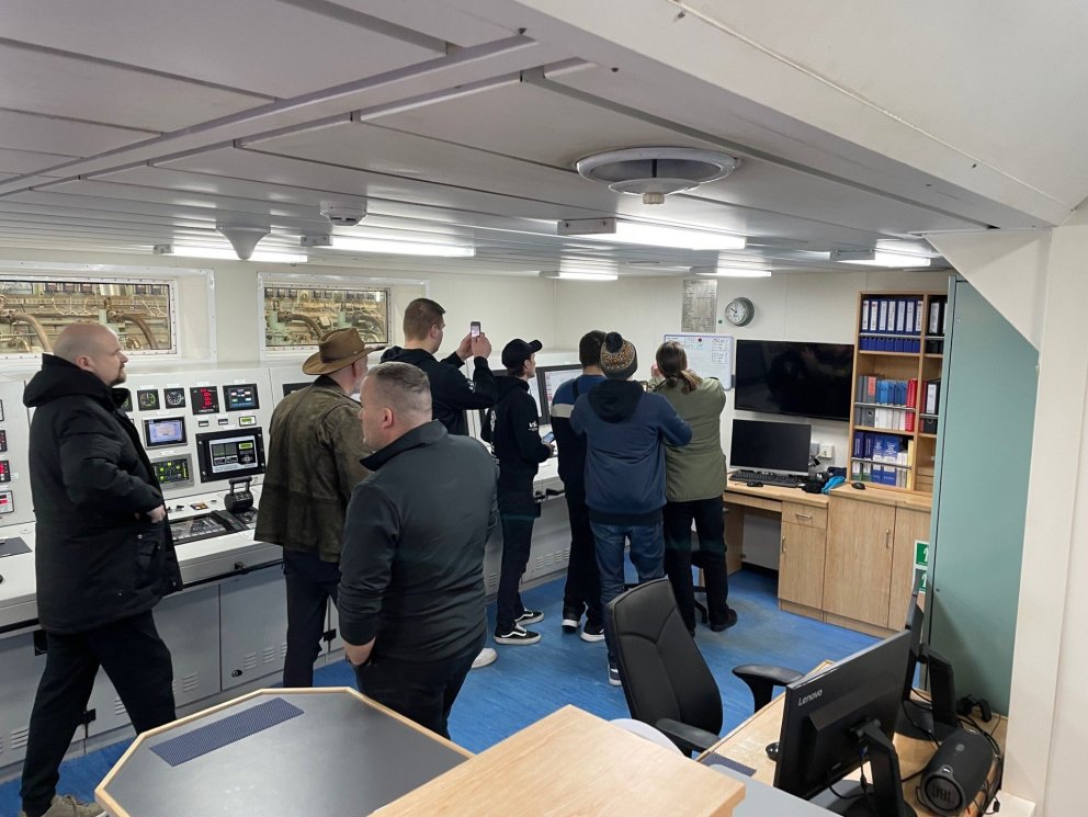 Heimsókn í Brúarfoss