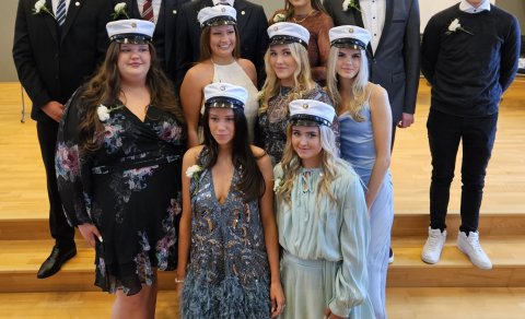 Berta Ómarsdóttir	Stúdentsbraut-félagsvísindalína FV
Birkir Björnsson	Stúdentsbraut - Íþróttasvið S…